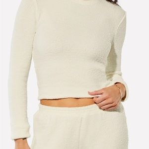 YITTY super soft Pet Me crewneck top - L